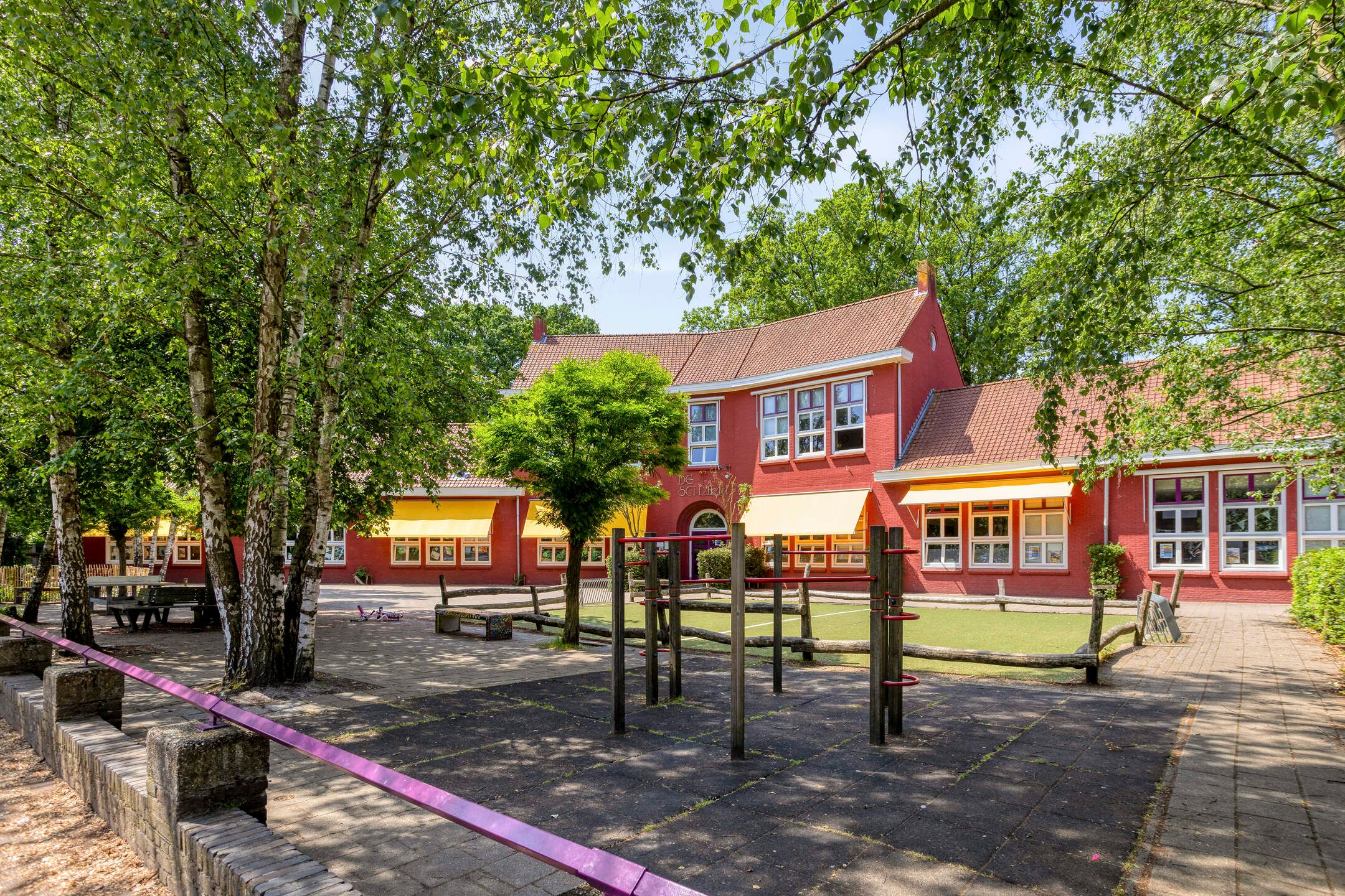 Spacious Family Home with 4 Bedrooms and Energy Label A in Quiet Vught — 45