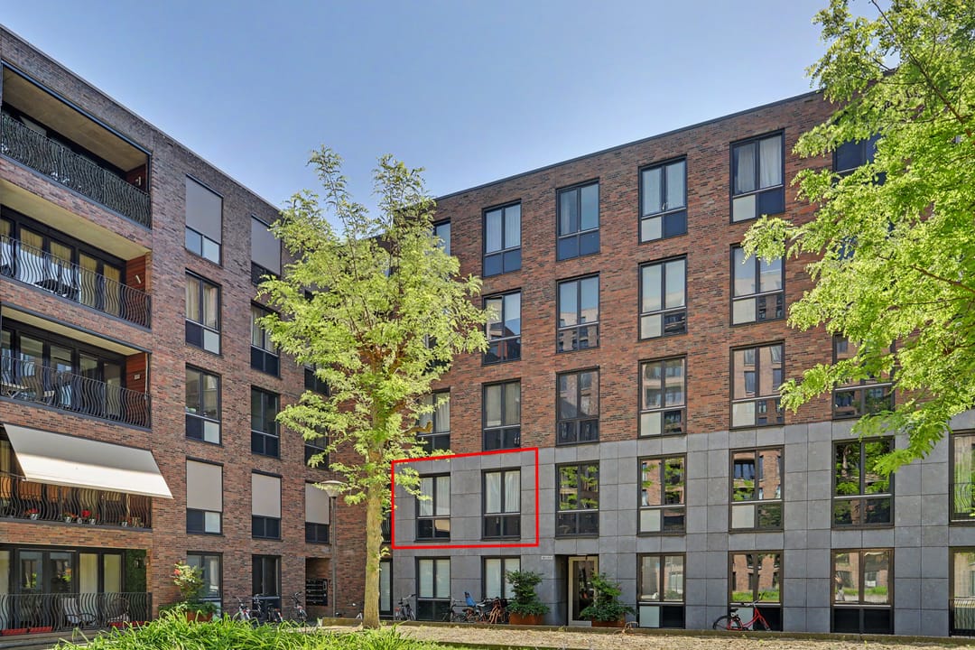 Appartement spacieux avec parking privé au centre de Tilbourg