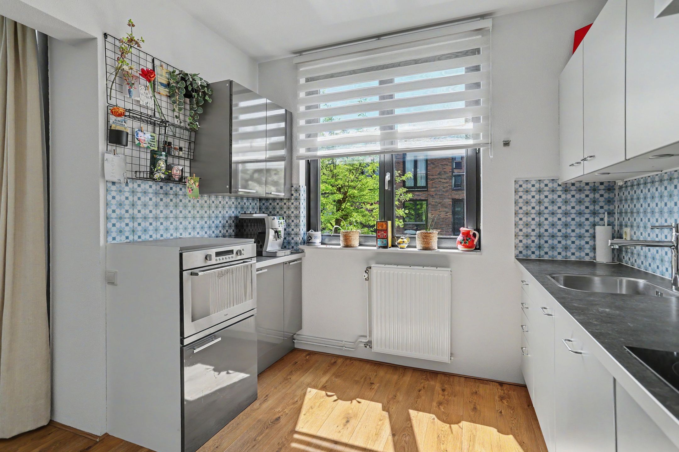 Spacious Apartment with Private Parking in Central Tilburg — 15