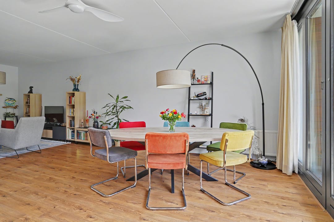 Spacious Apartment with Private Parking in Central Tilburg — 8