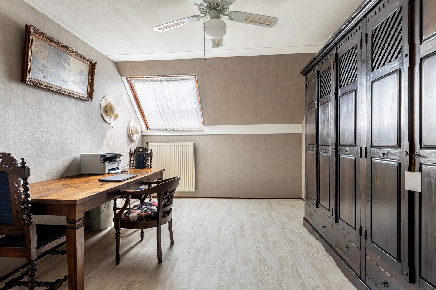 Spacious Family Home with Four Bedrooms in Popular Molenvliet Neighborhood — 19