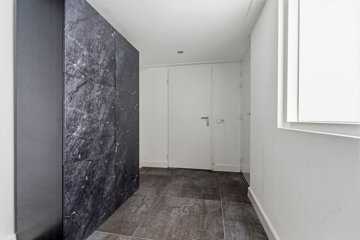 Move-in Ready Terraced Home with Four Bedrooms and Solar Panels in Quiet Schijndel Neighborhood — 19