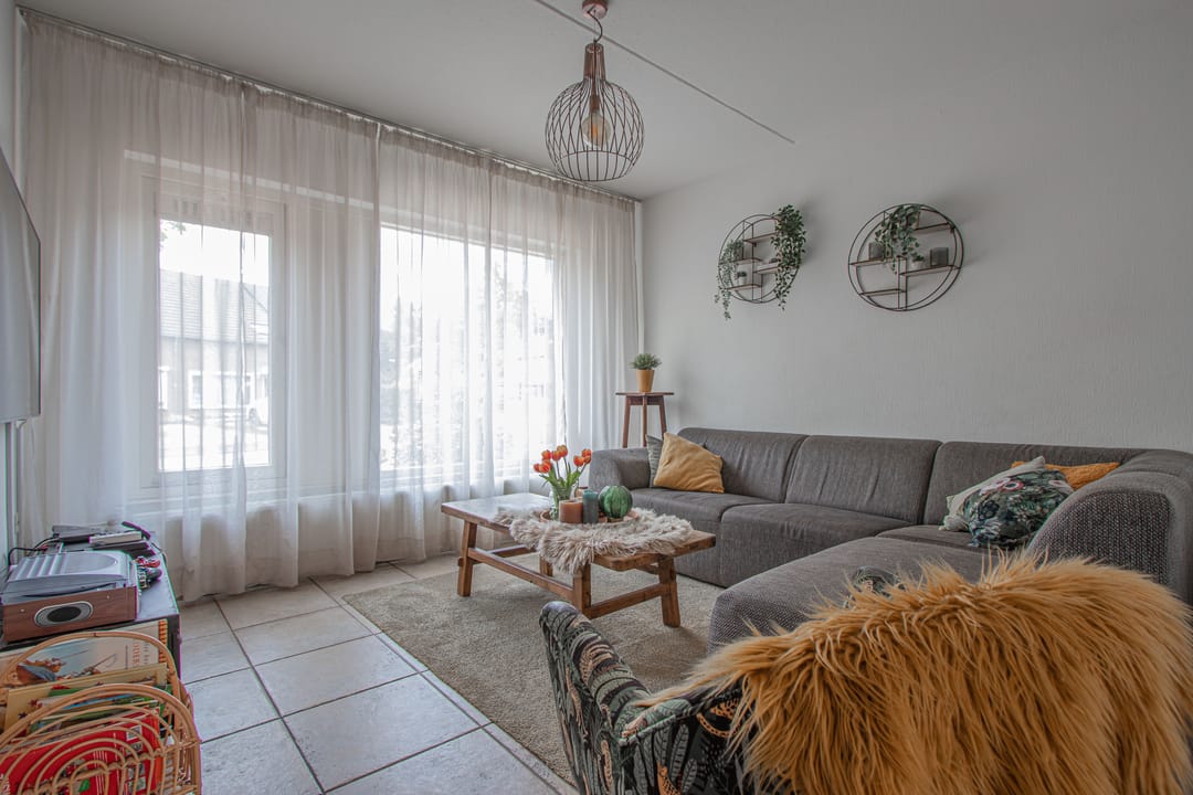 Well-Maintained Terraced Family Home with Sunny Garden in Popular Hoogvonderen — 7