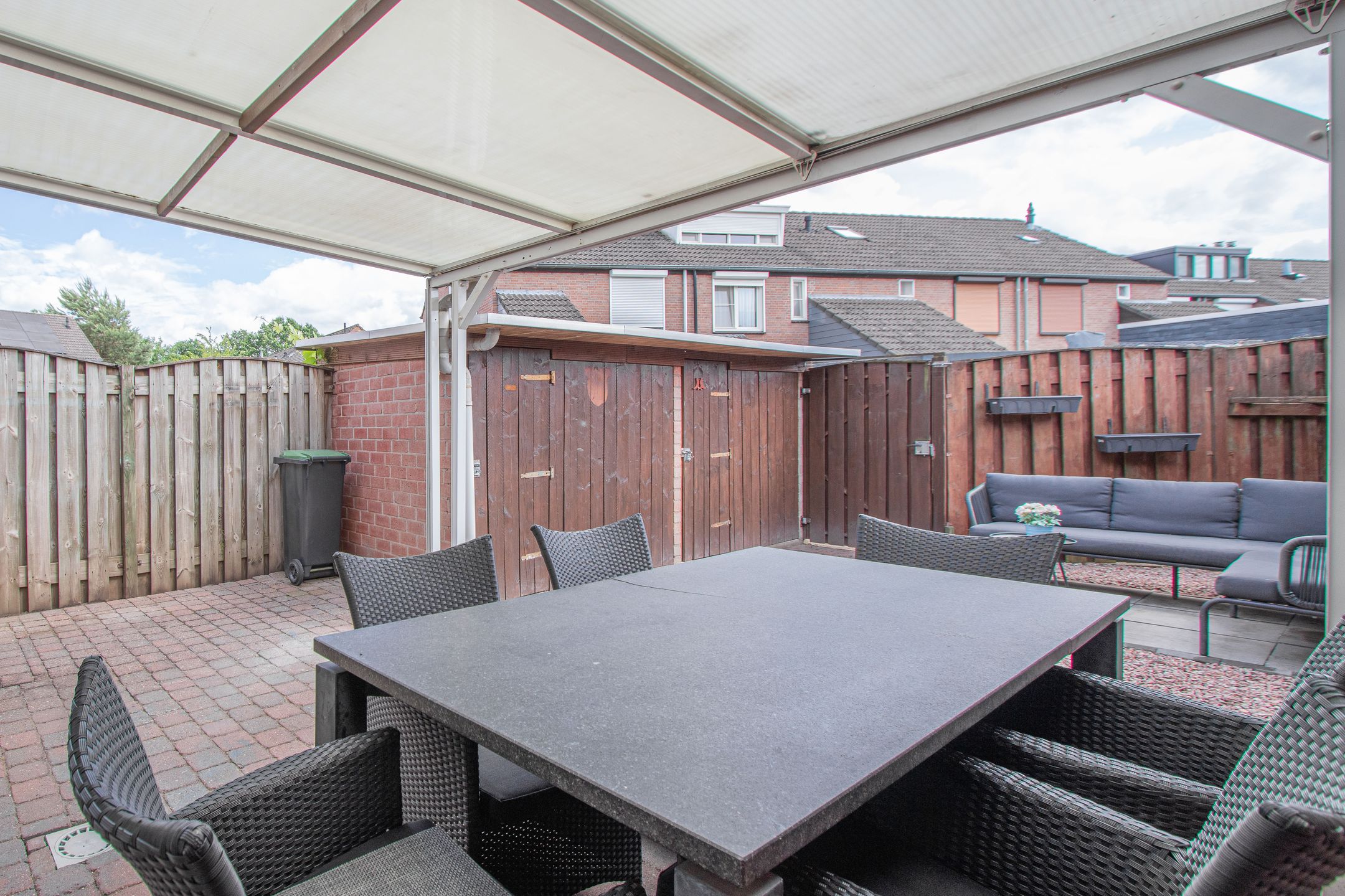 Well-Maintained Terraced Family Home with Sunny Garden in Popular Hoogvonderen — 21