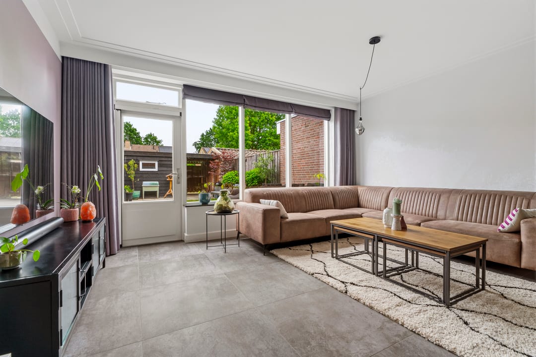 Move-in Ready Terraced Home with Four Bedrooms and Solar Panels in Quiet Schijndel Neighborhood — 8