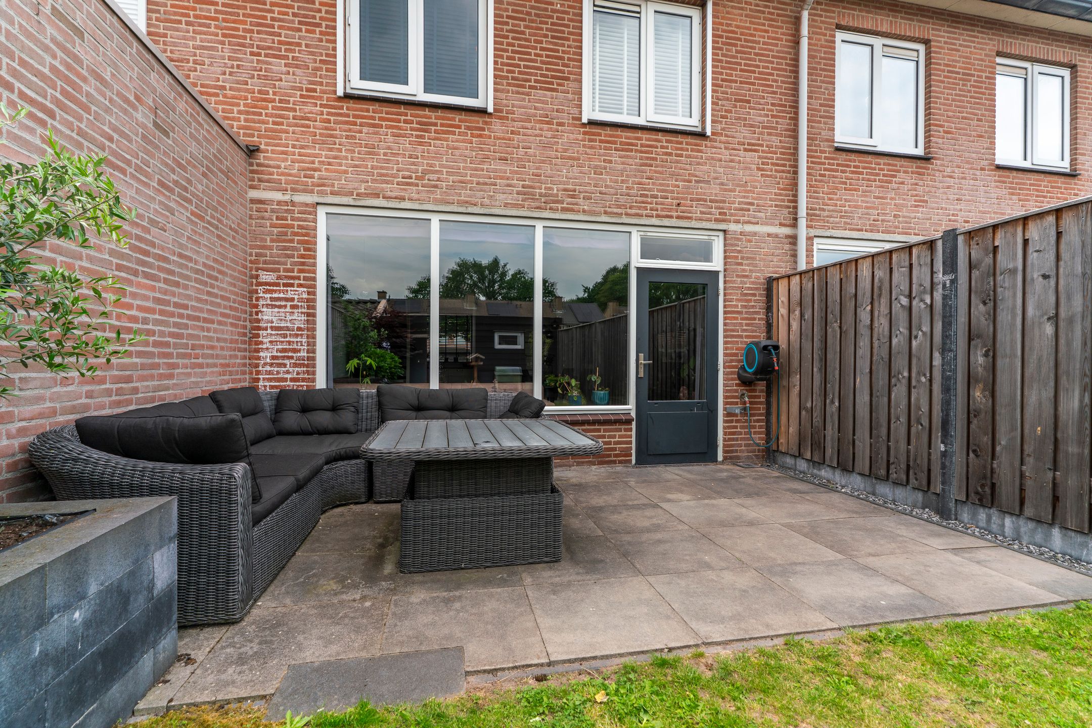 Move-in Ready Terraced Home with Four Bedrooms and Solar Panels in Quiet Schijndel Neighborhood — 36