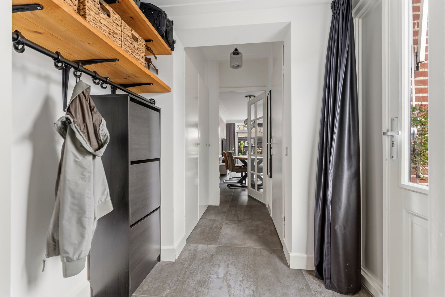 Move-in Ready Terraced Home with Four Bedrooms and Solar Panels in Quiet Schijndel Neighborhood — 14