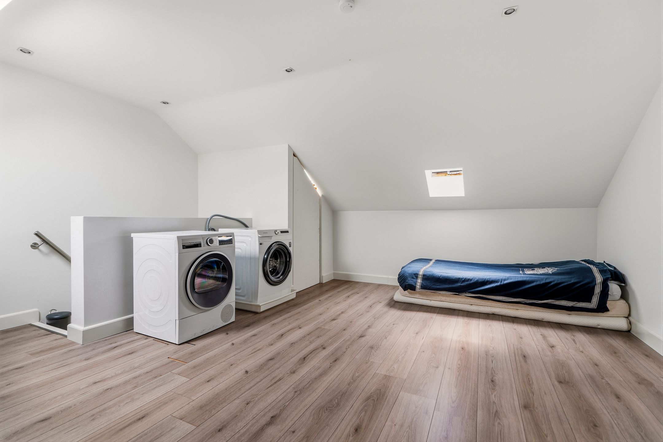 Move-in Ready Terraced Home with Four Bedrooms and Solar Panels in Quiet Schijndel Neighborhood — 33