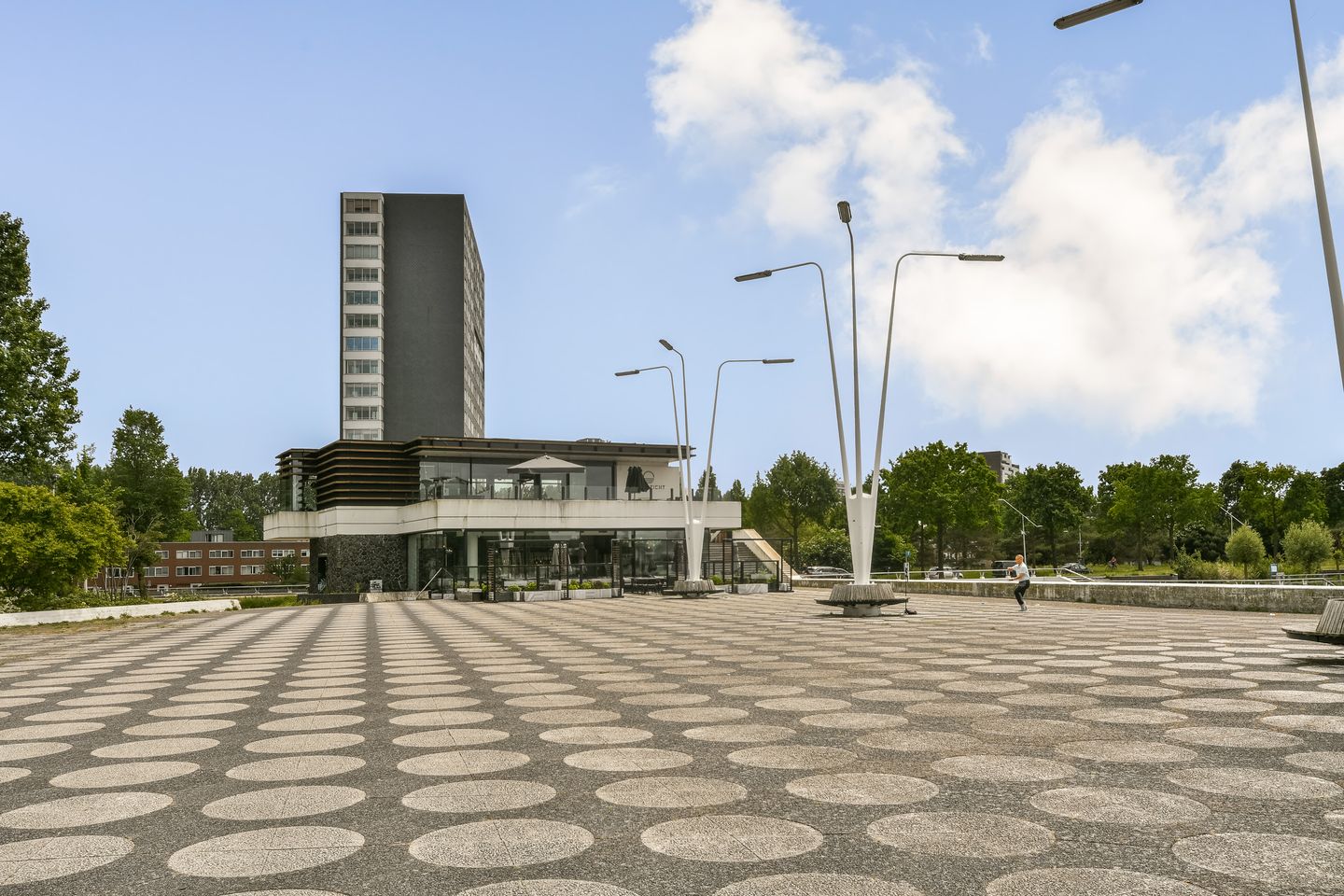 Bright 11th Floor Apartment with Panoramic Sloterplas Views and Spacious West-Facing Balcony — 19