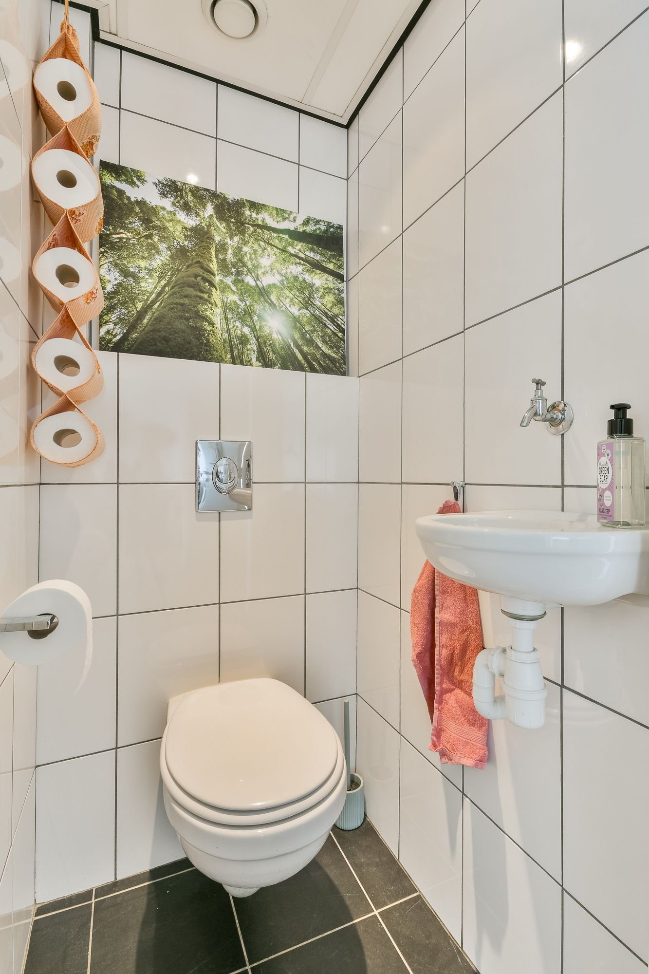 Bright 11th Floor Apartment with Panoramic Sloterplas Views and Spacious West-Facing Balcony — 14