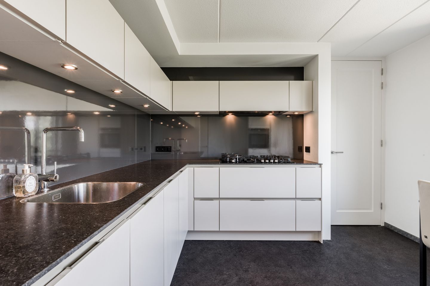 Photo 10 of Rondeel 108