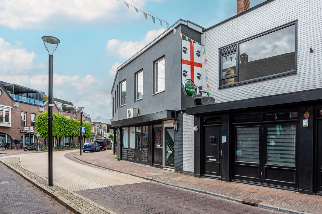 Fully Renovated Upper Apartment in Almelo City Center — 22