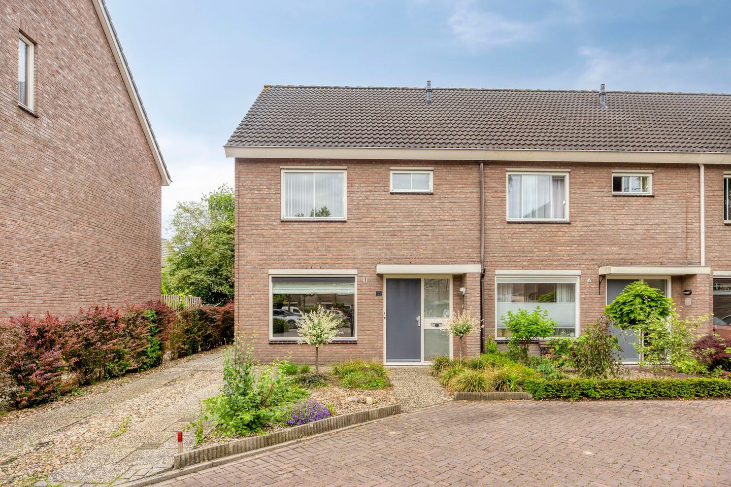 Foto 1 van Gentiaan 11