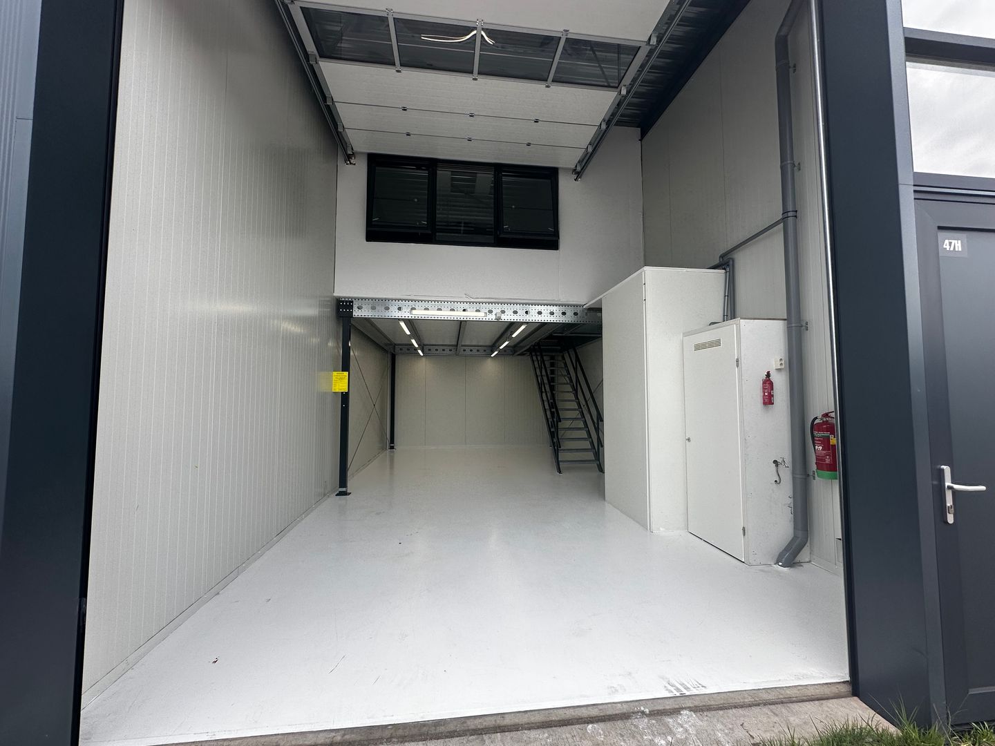 View photo 3 of Orionweg 47-h