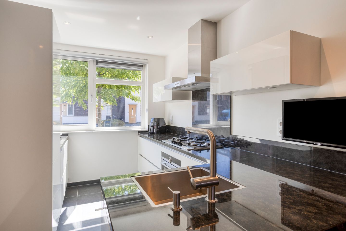 Modern 5-Bedroom Corner Family Home in Tilburg Oerle — 14