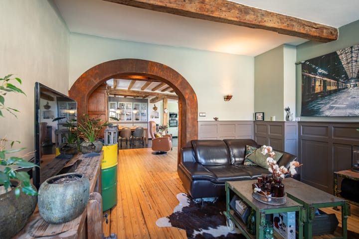 Hoekwoning te koop: Dorpstraat 35, Buchten