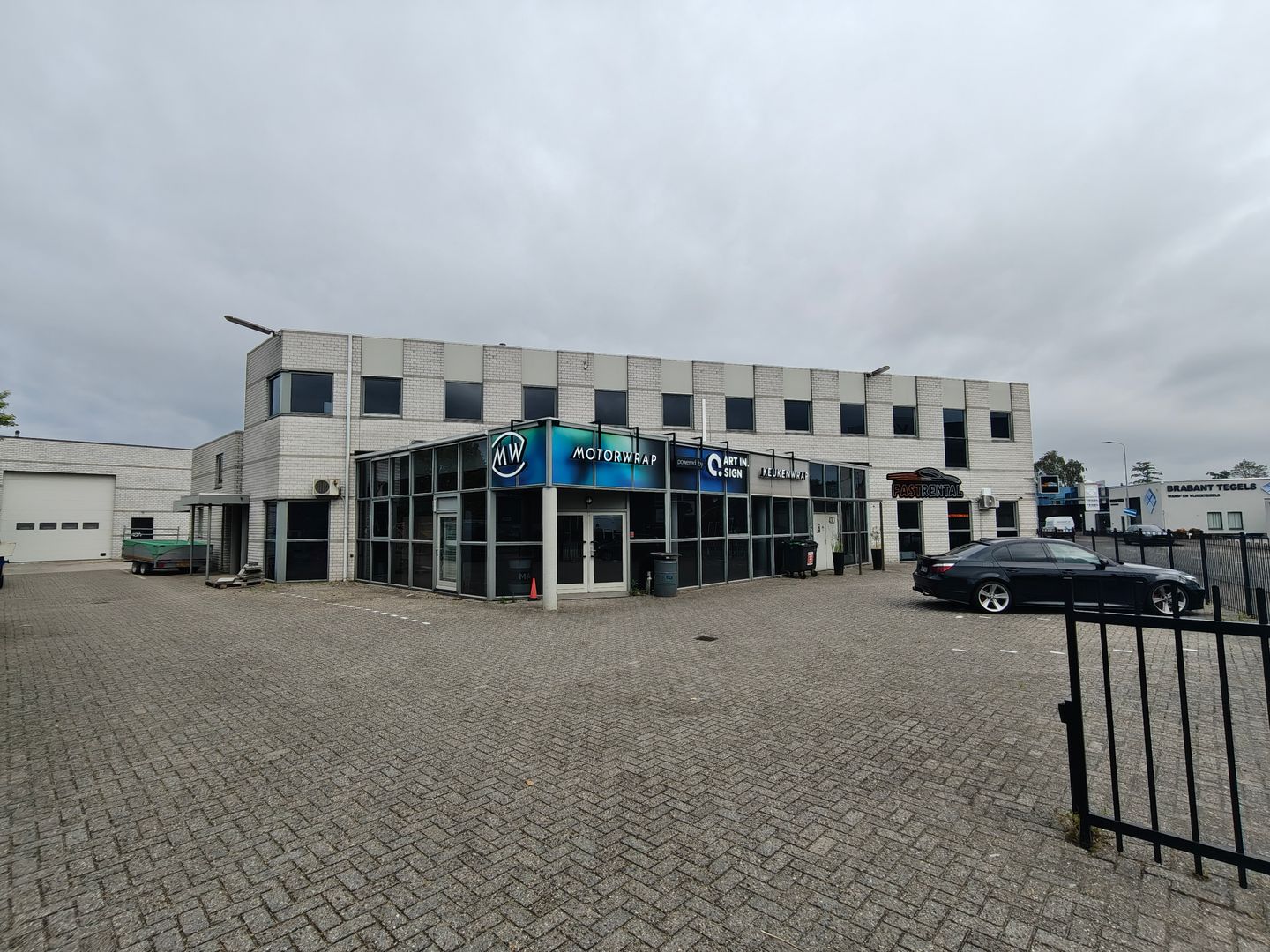 View photo 3 of Croy 43-D