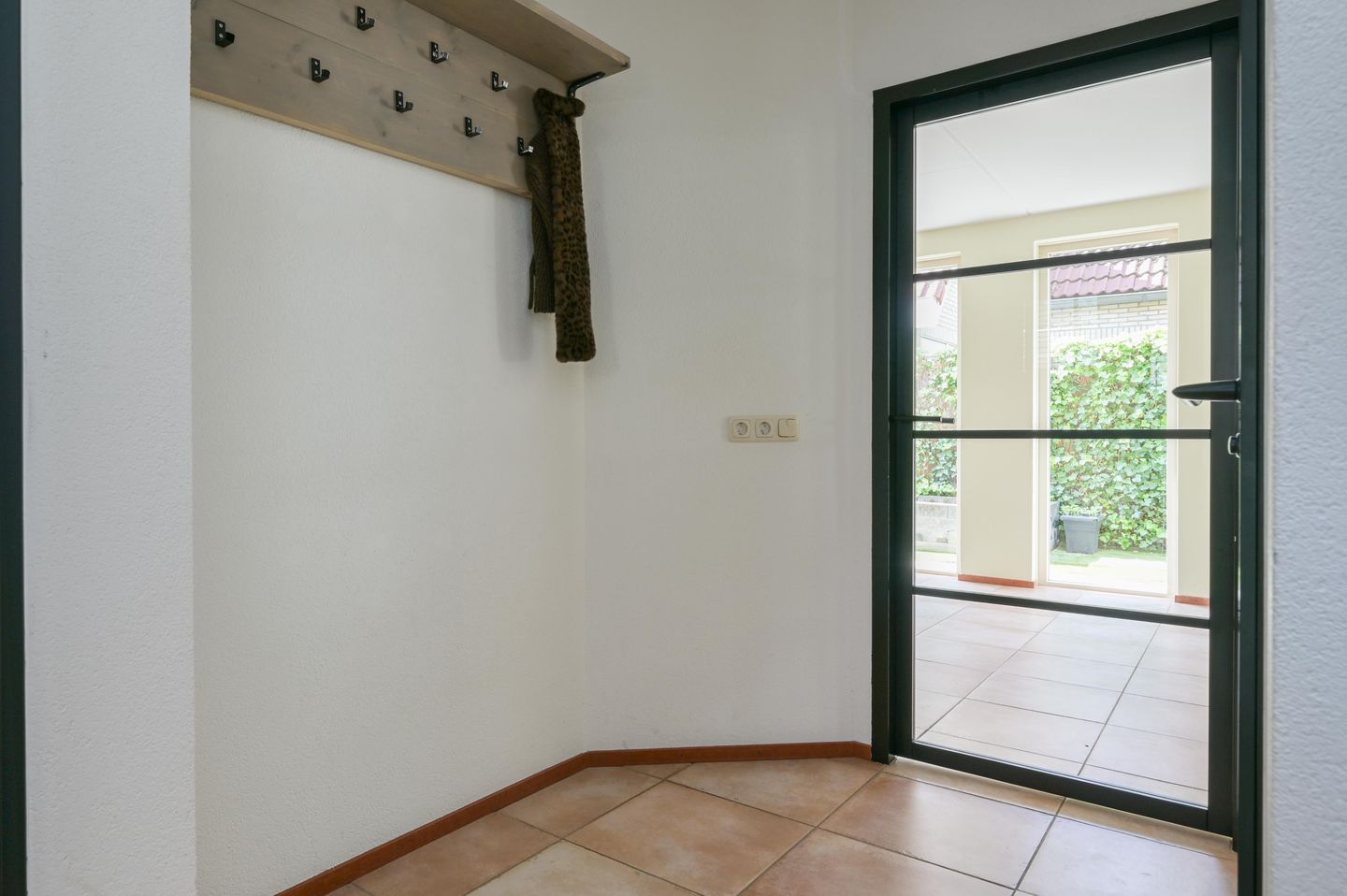 Spacious Detached Family Home with Six Bedrooms and Modern Comforts in Zeewolde South — 19