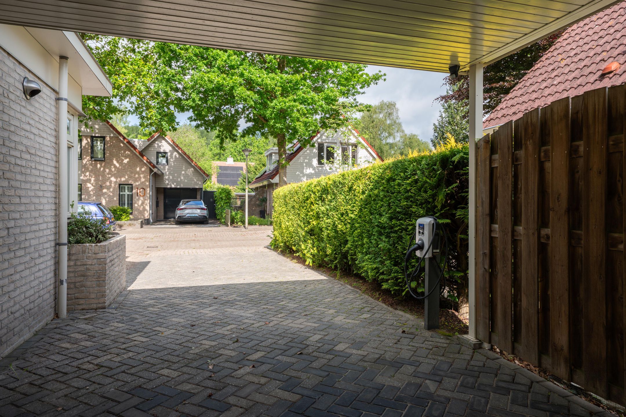 Spacious Detached Family Home with Six Bedrooms and Modern Comforts in Zeewolde South — 54