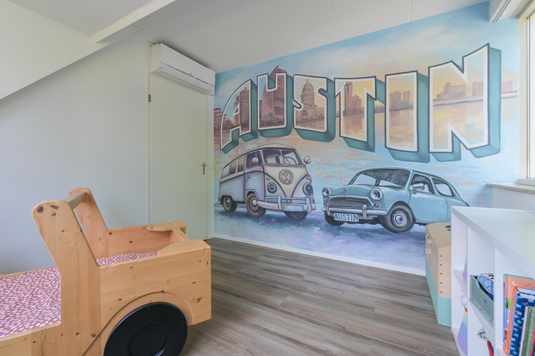 Spacious Detached Family Home with Six Bedrooms and Modern Comforts in Zeewolde South — 42