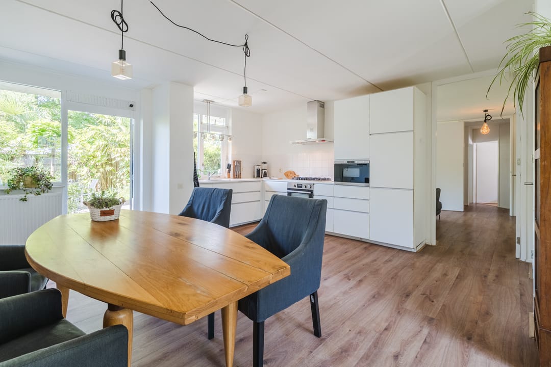 Photo 2 of Van der Marckstraat 66
