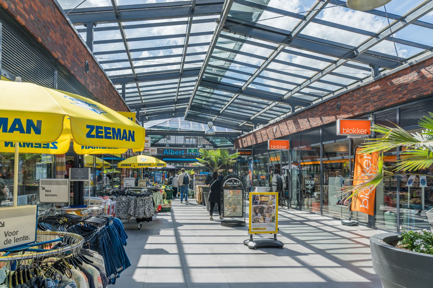 Photo 50 of Van der Marckstraat 66