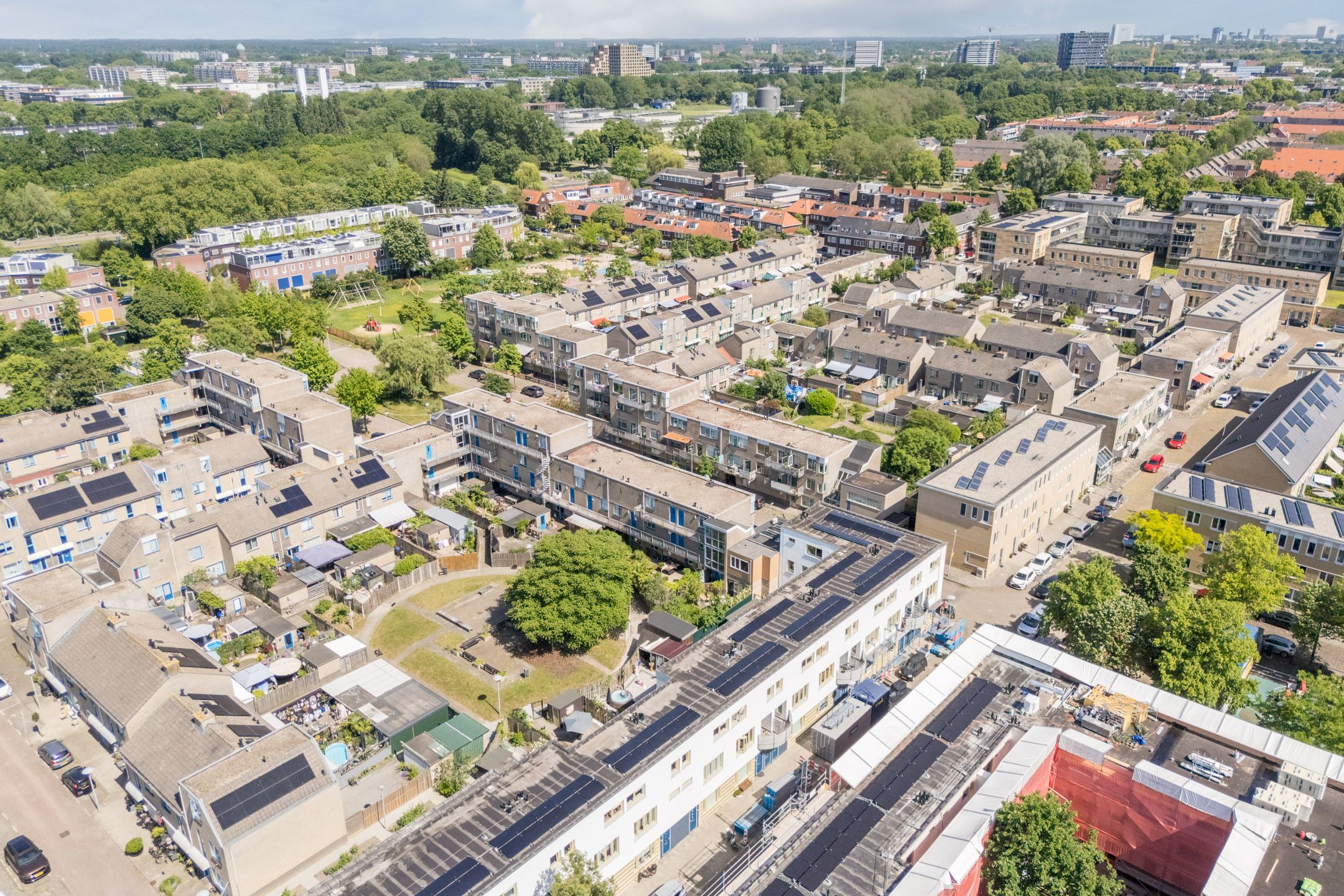 Photo 48 of Van der Marckstraat 66
