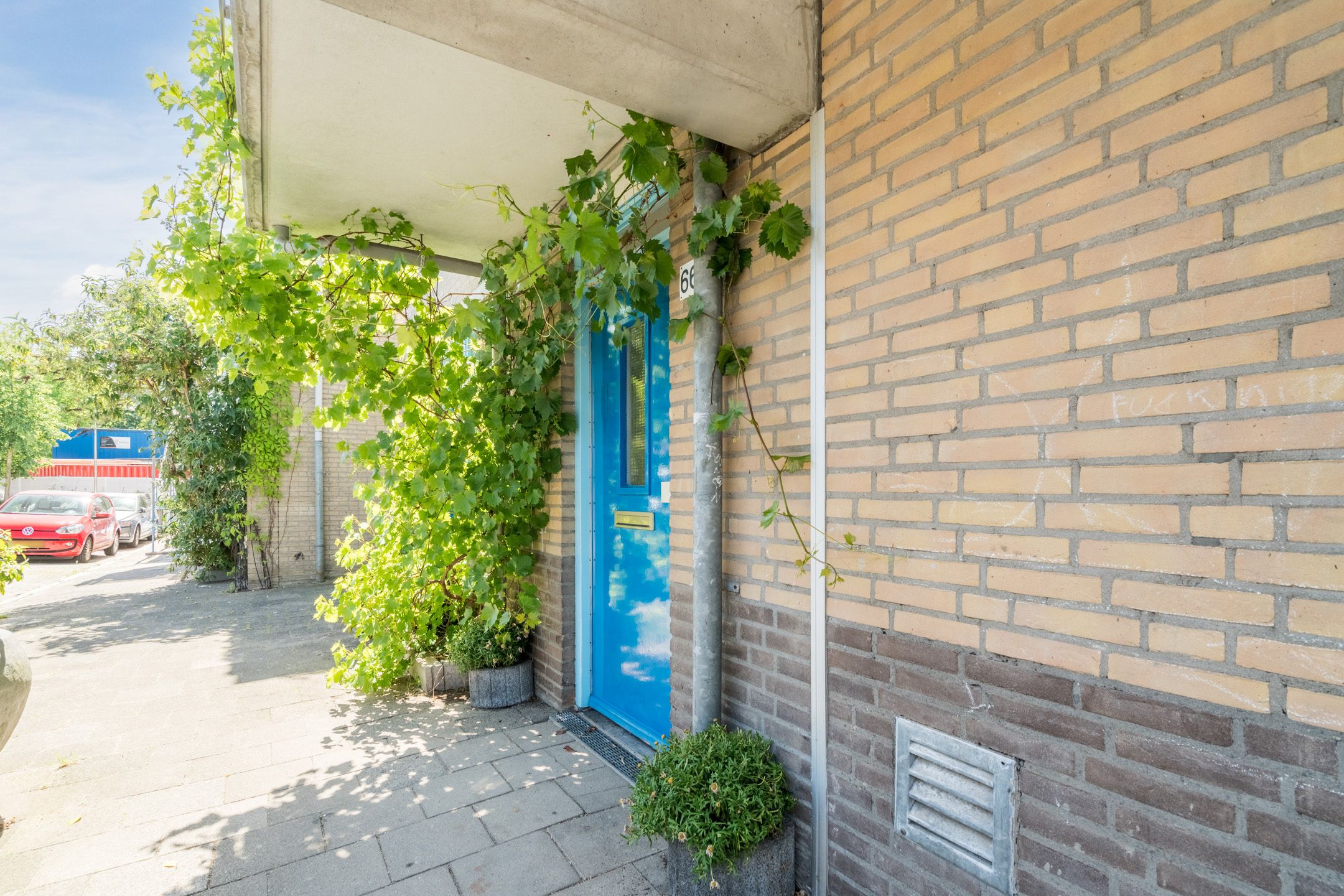 Photo 36 of Van der Marckstraat 66