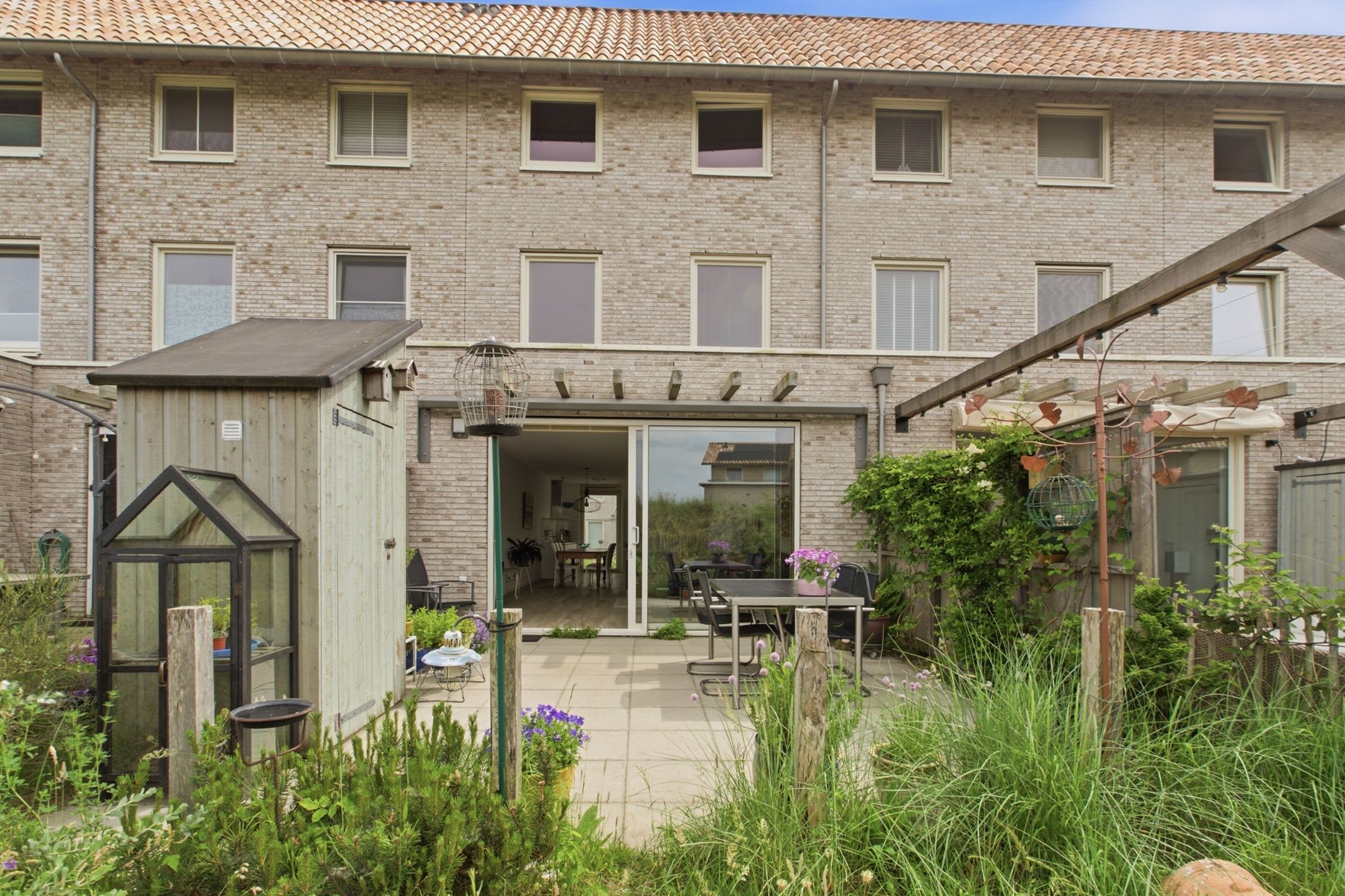 Spacious Family Home in Unique Almere Dune Landscape with Two Terraces — 12