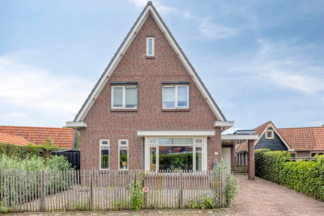 Spacious Detached Family Home with Character and Modern Comfort in Heerde — 56