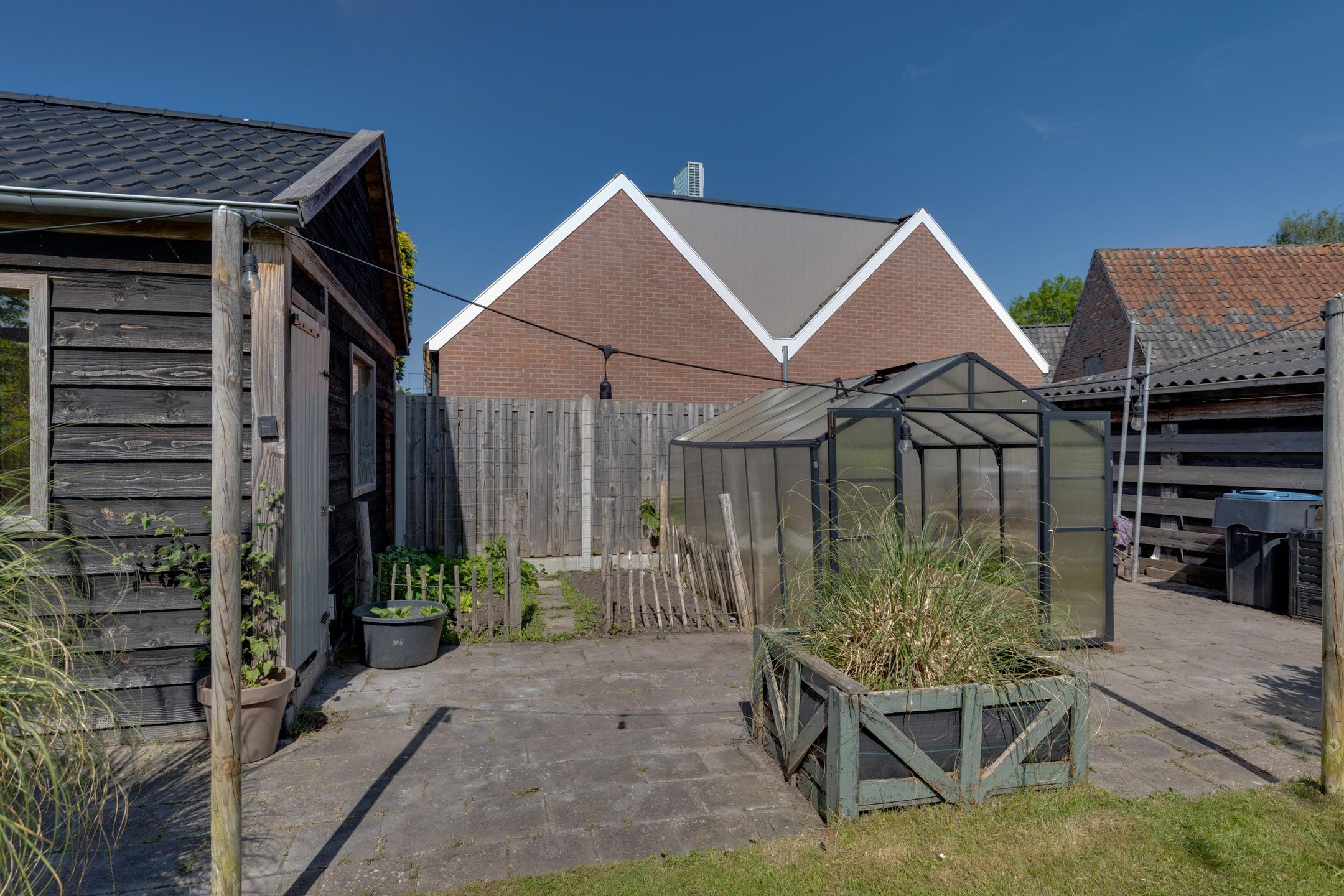 Photo 42 of Burgemeester van Engelenweg 29