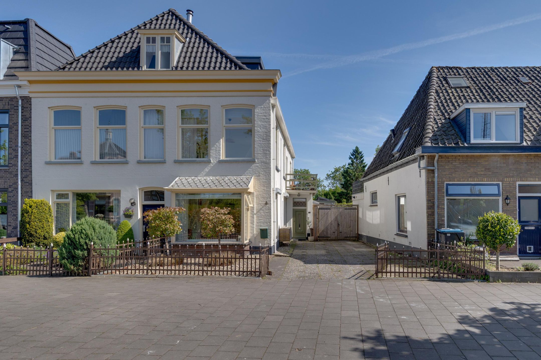 Photo 51 of Burgemeester van Engelenweg 29