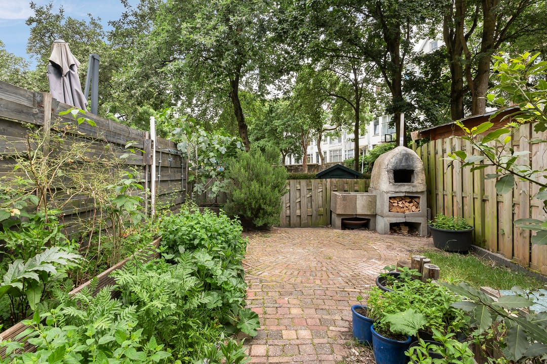 Photo 11 of Pisuissestraat 48