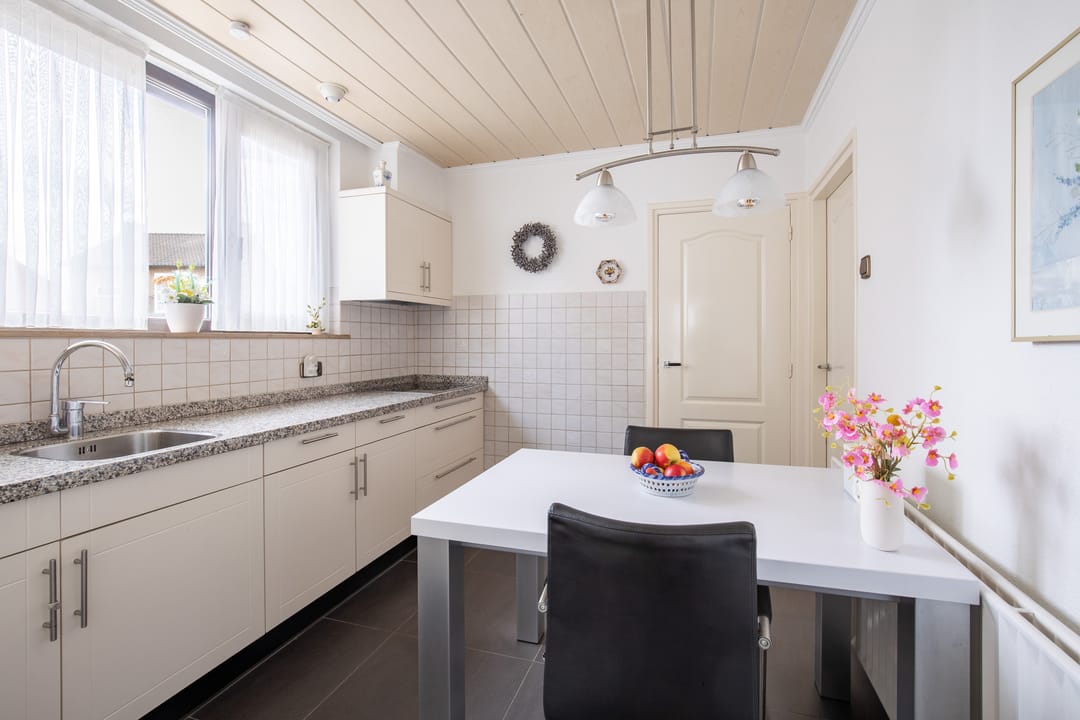 Photo 8 of Margrietstraat 26