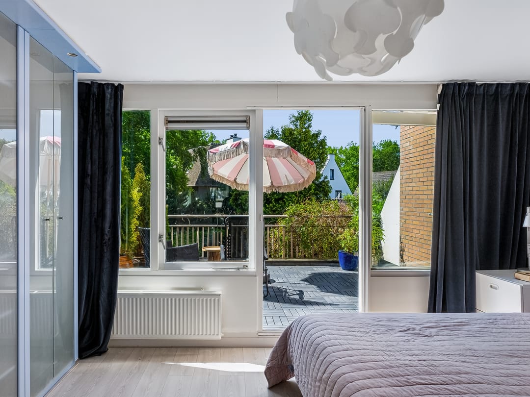 Spacious Terraced House with South-Facing Garden in Bergen — 13