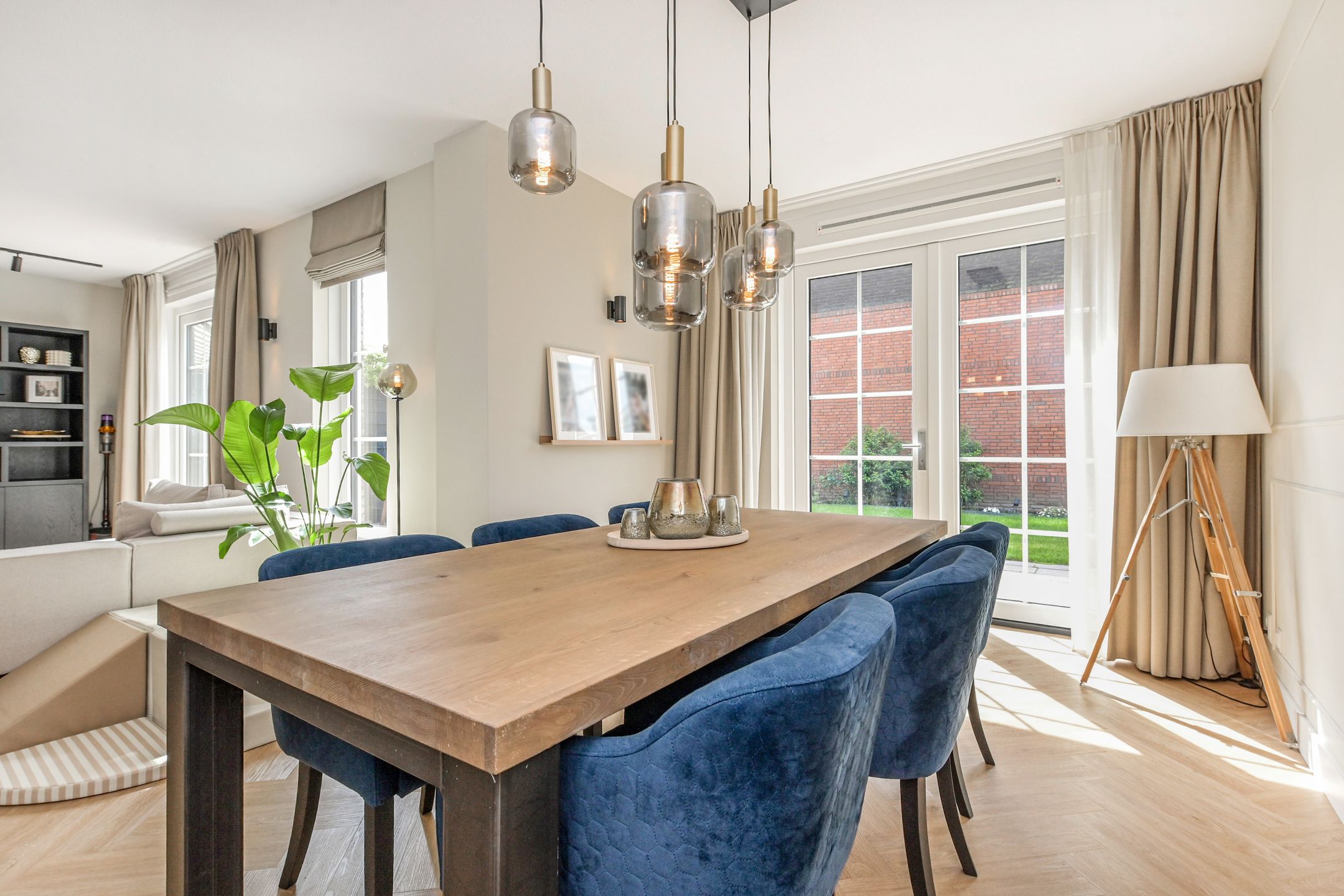 Spacious Semi-Detached Family Home with Exceptional Garden and Two Bathrooms in Ackerswoude — 12