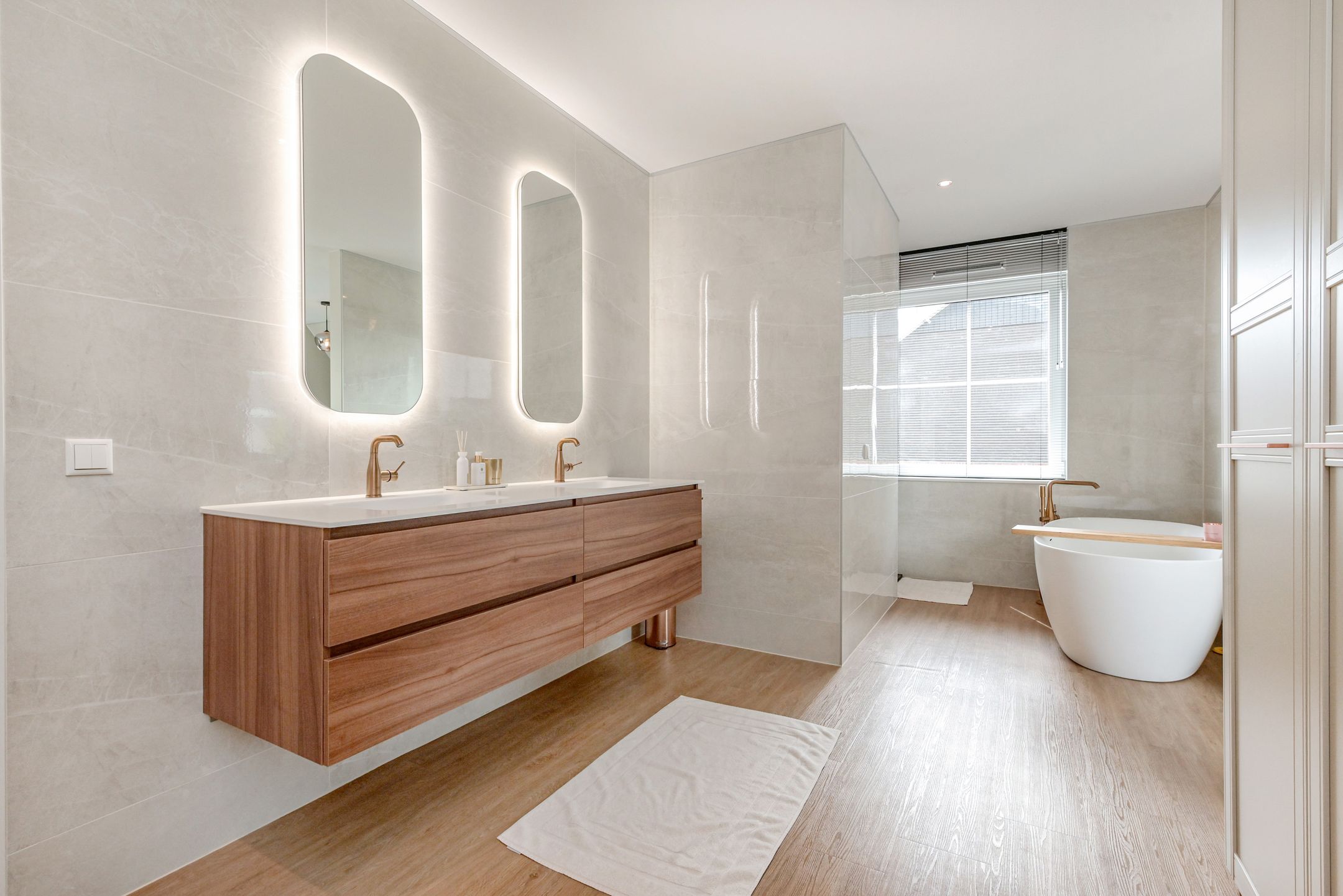 Spacious Semi-Detached Family Home with Exceptional Garden and Two Bathrooms in Ackerswoude — 33