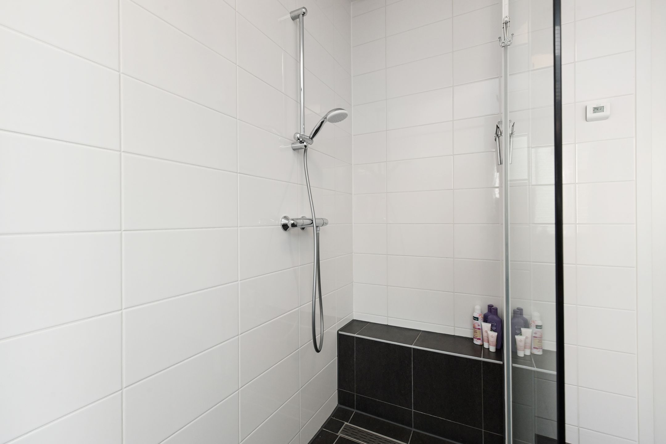 Spacious Semi-Detached Family Home with Exceptional Garden and Two Bathrooms in Ackerswoude — 42
