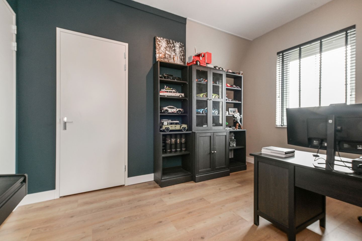 Spacious Semi-Detached Family Home with Exceptional Garden and Two Bathrooms in Ackerswoude — 50