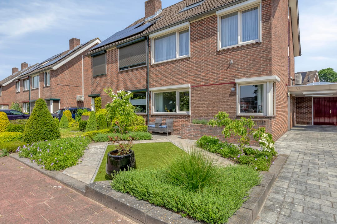 Photo 7 of Planetenstraat 42