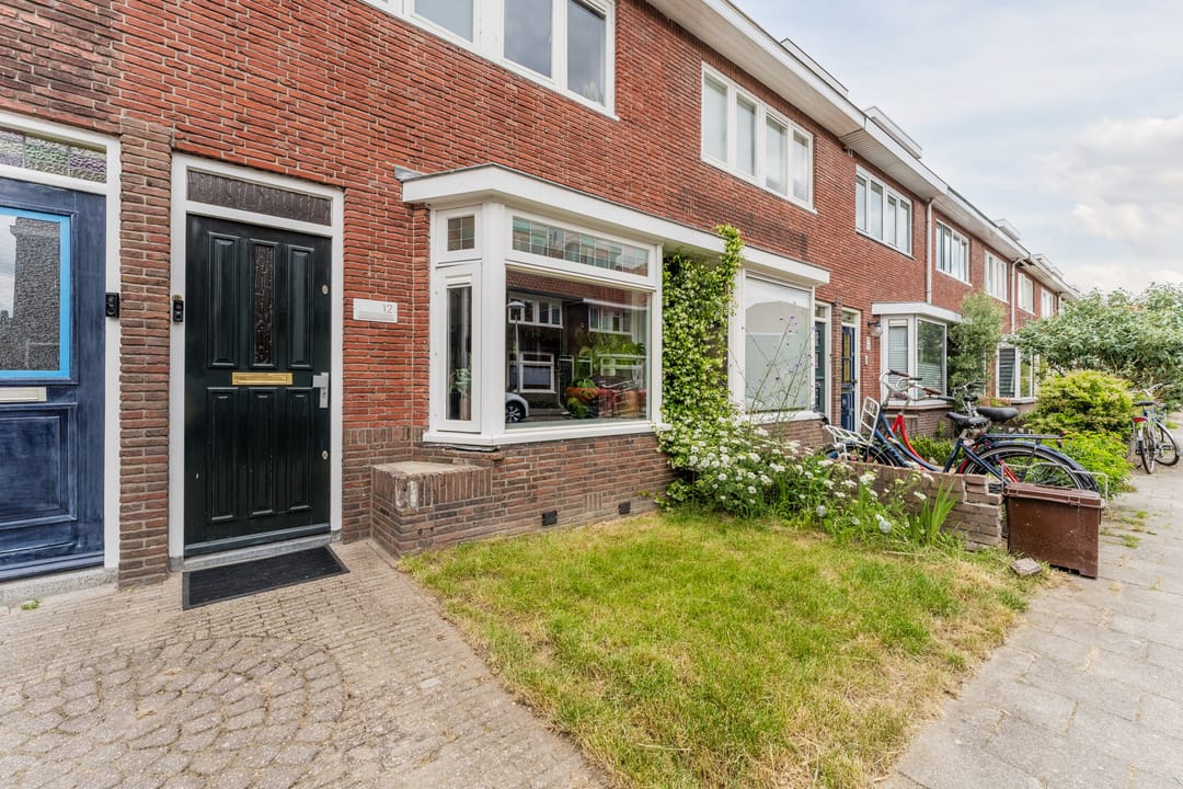 Move-In Ready 1930s Townhouse in Utrecht Noordwest — 37