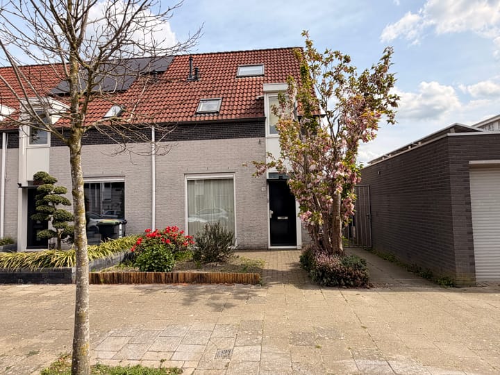 Photo 2 of Etnastraat 16
