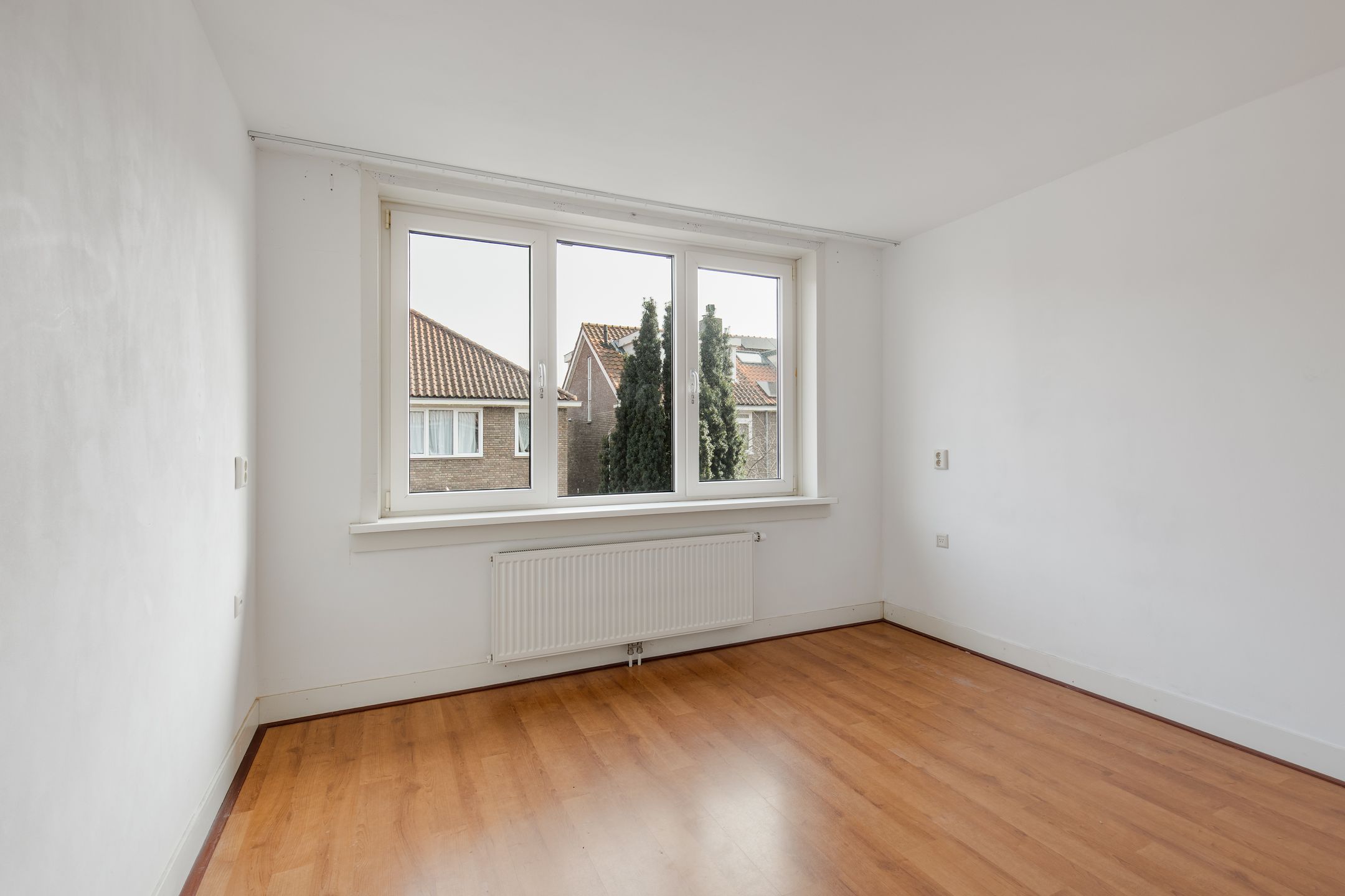 Charming 1930s Family Home with Expansion Potential in Popular Haarlemmerhoutkwartier — 18