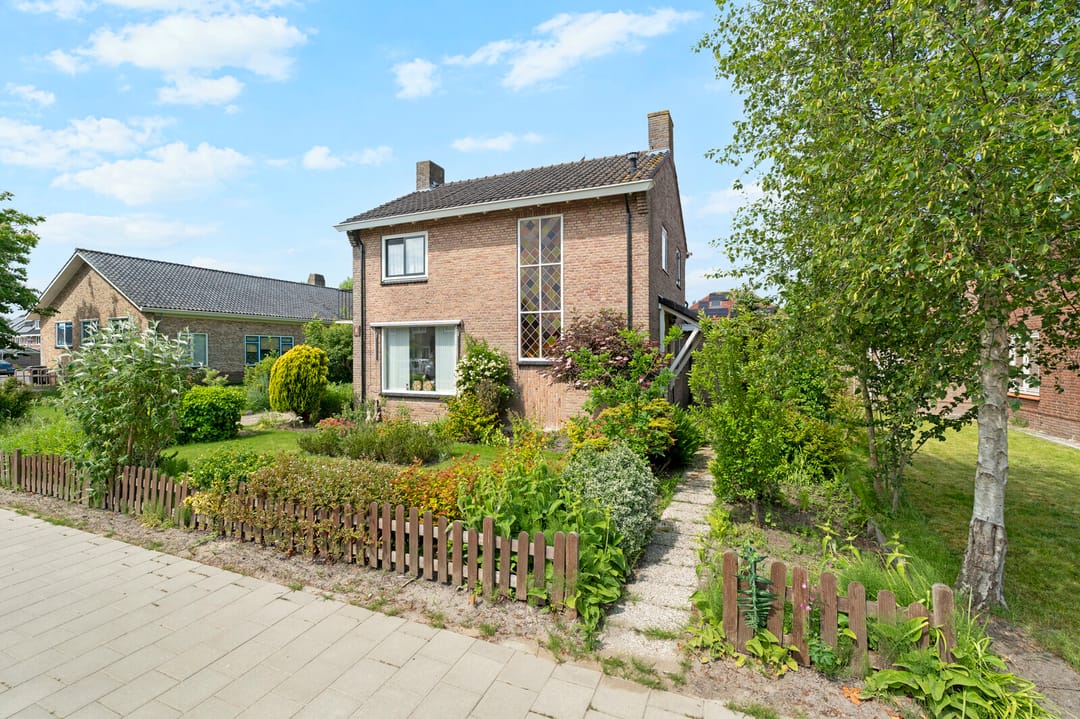 Foto 1 van Burg. Mijnlieffstraat 8