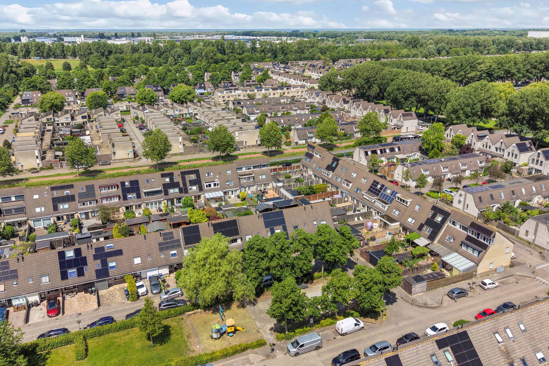 Foto 42 van C. Outshoornstraat 12