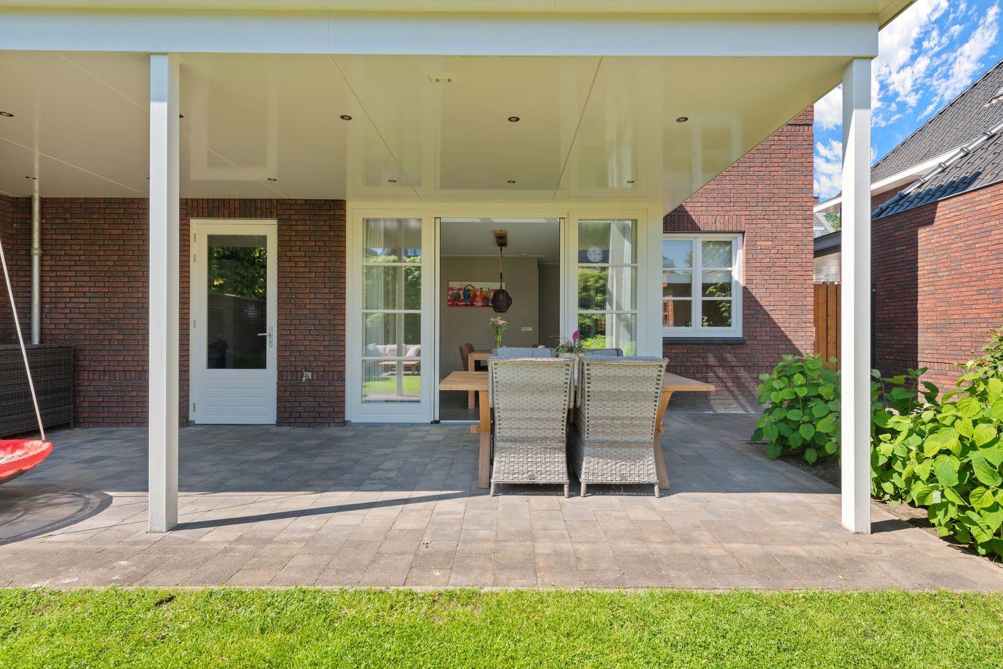 Luxurious and energy-efficient family home with garage in Nijnsel — 50