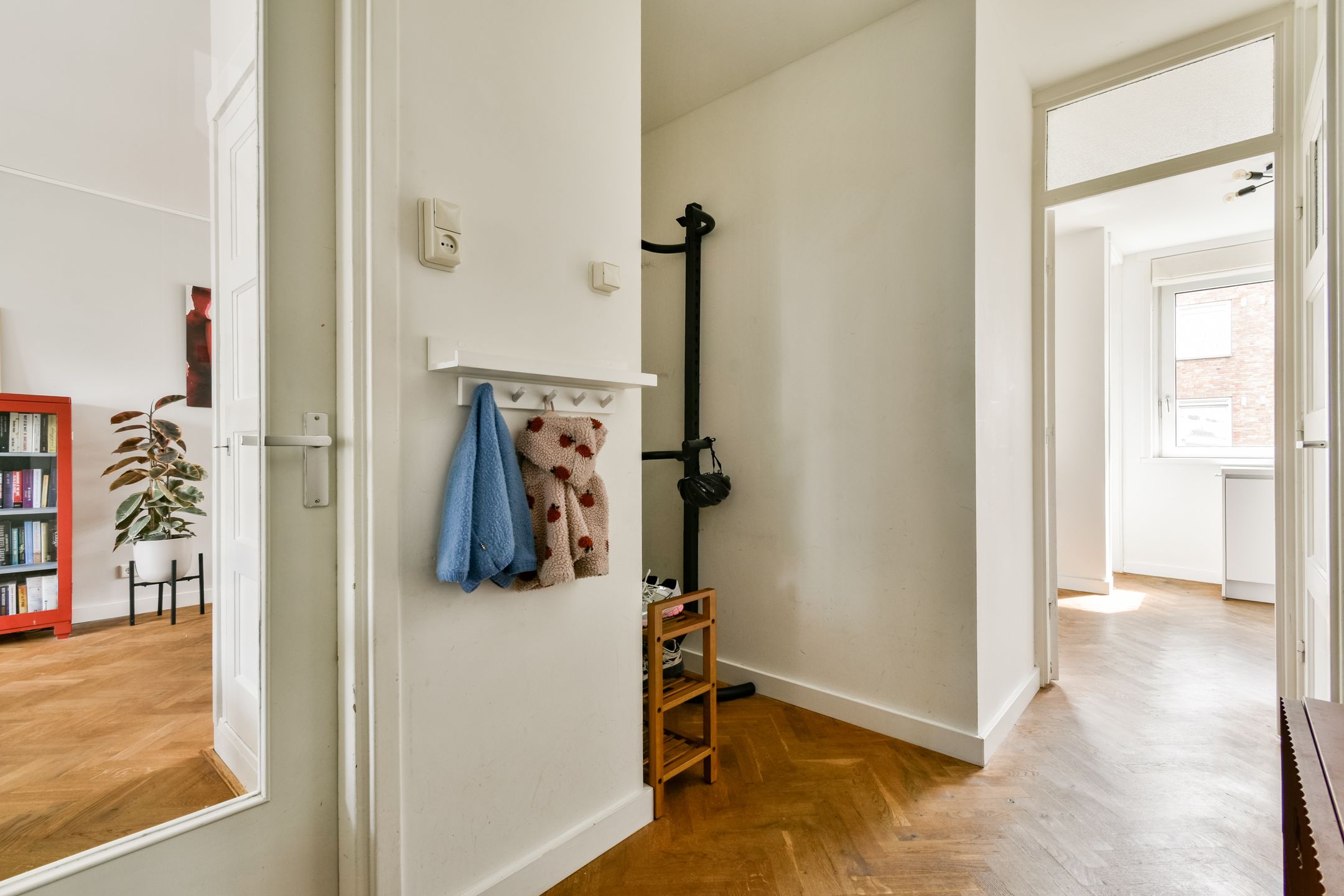 Apartment in Amsterdam, Rijnbuurt, Zuid - More