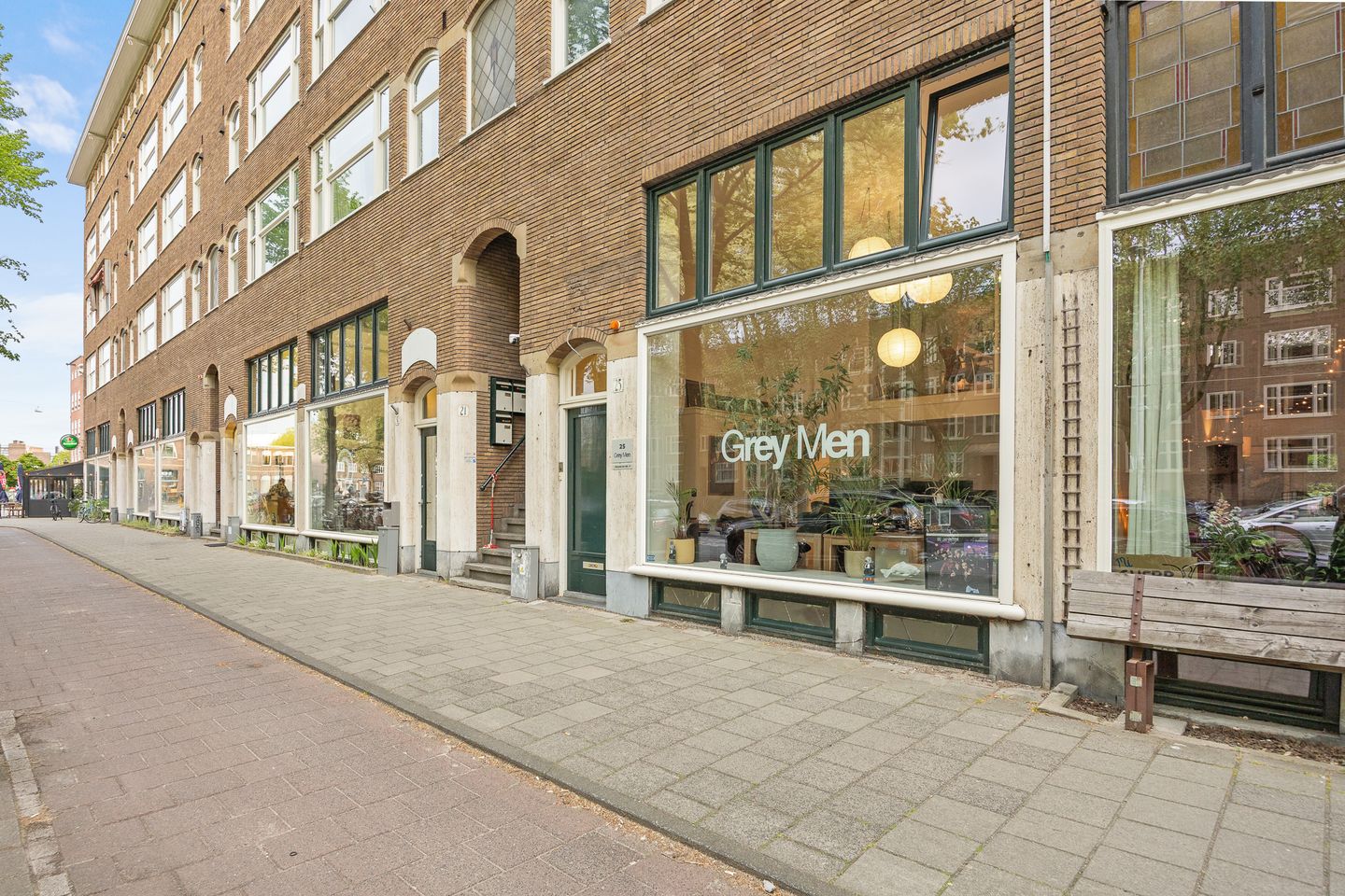 View photo 3 of Willem de Zwijgerlaan 17-25