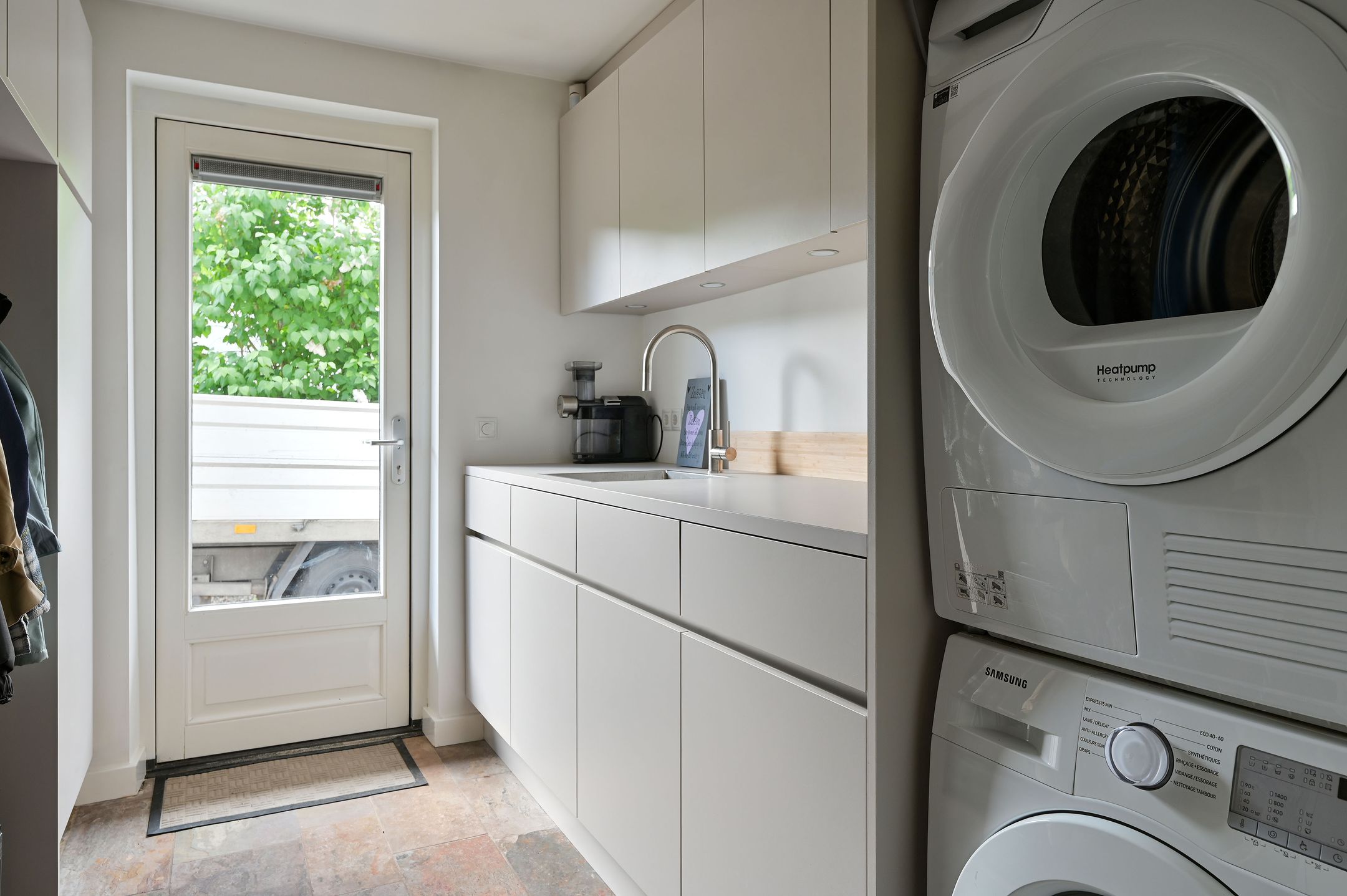 Spacious Detached Family Home with Multifunctional Annex in Soest — 9
