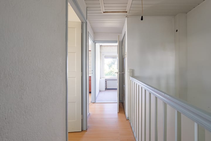 Twee-onder-één-kap te koop: Woensdagstraat 13, Heerlen